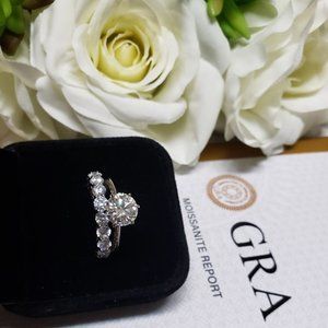 2 Carat Moissanite Wedding Rings Set With 925 Sterling Silver Band, D, VVS1